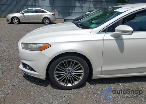 2013 Ford Fusion Se z USA, uszkodzony, nr VIN 3FA6P0HR0DR109983